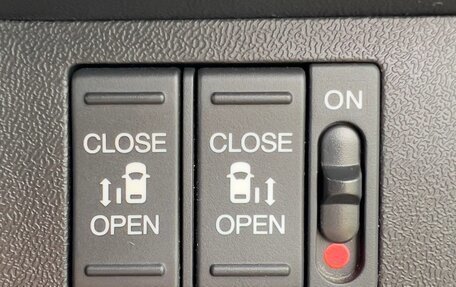 Honda Stepwgn IV, 2017 год, 2 170 000 рублей, 16 фотография