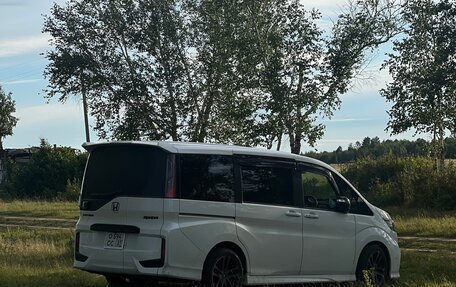 Honda Stepwgn IV, 2017 год, 2 170 000 рублей, 22 фотография