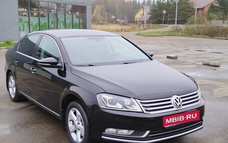 Volkswagen Passat B7, 2011 год, 950 000 рублей, 1 фотография