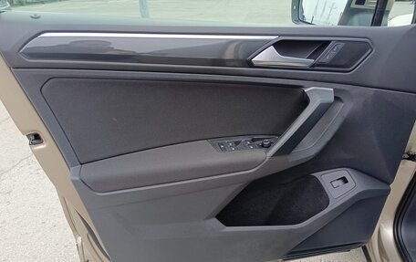 Volkswagen Tiguan II, 2019 год, 1 899 995 рублей, 12 фотография