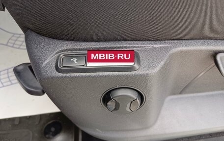 Volkswagen Tiguan II, 2019 год, 1 899 995 рублей, 10 фотография