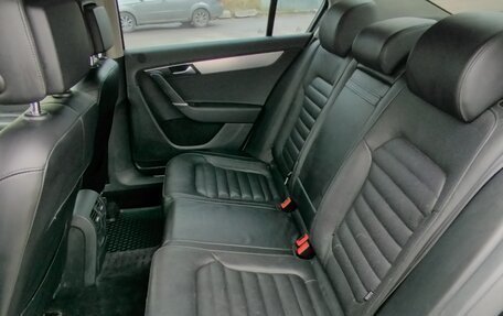 Volkswagen Passat B7, 2011 год, 950 000 рублей, 13 фотография