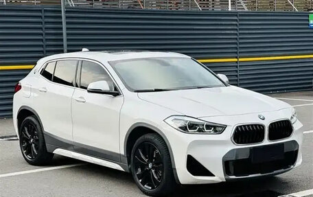 BMW X2, 2021 год, 1 800 000 рублей, 3 фотография