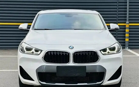 BMW X2, 2021 год, 1 800 000 рублей, 2 фотография