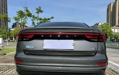 Geely Emgrand, 2022 год, 1 050 000 рублей, 3 фотография