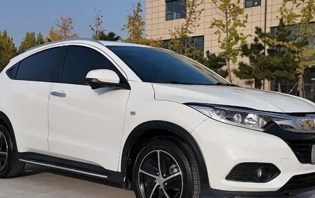 Honda Vezel, 2022 год, 1 390 123 рублей, 3 фотография