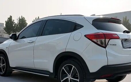 Honda Vezel, 2022 год, 1 390 123 рублей, 4 фотография