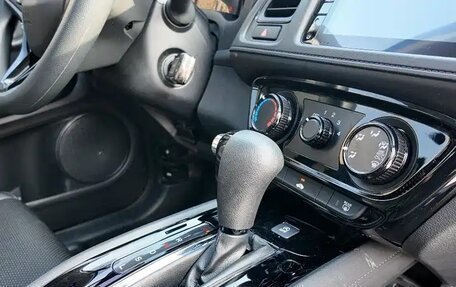 Honda Vezel, 2022 год, 1 390 123 рублей, 13 фотография