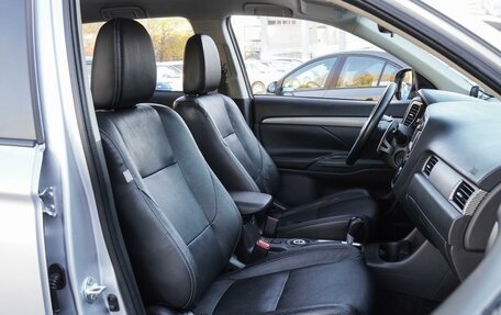 Mitsubishi Outlander III рестайлинг 3, 2012 год, 1 430 000 рублей, 8 фотография