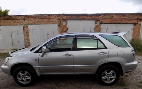Toyota Harrier, 2002 год, 910 000 рублей, 8 фотография