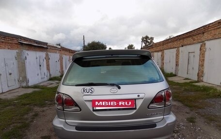 Toyota Harrier, 2002 год, 910 000 рублей, 6 фотография