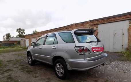 Toyota Harrier, 2002 год, 910 000 рублей, 7 фотография
