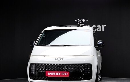 Hyundai Staria, 2025 год, 5 500 000 рублей, 3 фотография