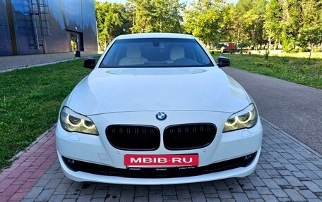 BMW 5 серия, 2013 год, 2 350 000 рублей, 3 фотография