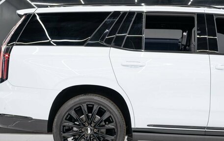 Cadillac Escalade V, 2025 год, 18 990 000 рублей, 23 фотография