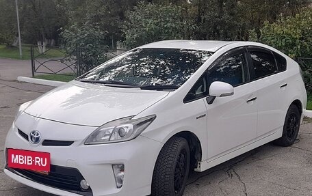 Toyota Prius, 2012 год, 1 200 000 рублей, 2 фотография