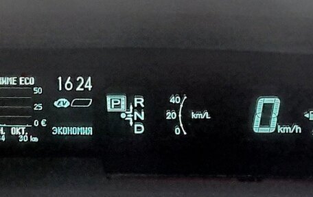 Toyota Prius, 2012 год, 1 200 000 рублей, 13 фотография