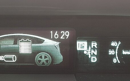 Toyota Prius, 2012 год, 1 200 000 рублей, 14 фотография