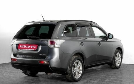 Mitsubishi Outlander III рестайлинг 3, 2012 год, 1 300 000 рублей, 3 фотография