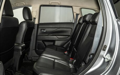 Mitsubishi Outlander III рестайлинг 3, 2012 год, 1 300 000 рублей, 7 фотография