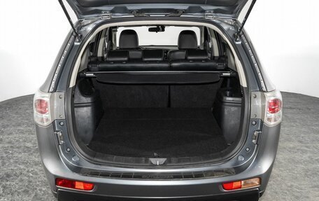 Mitsubishi Outlander III рестайлинг 3, 2012 год, 1 300 000 рублей, 18 фотография