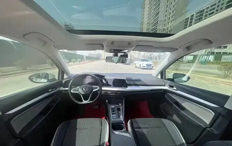 Volkswagen Golf VIII, 2021 год, 1 600 000 рублей, 5 фотография