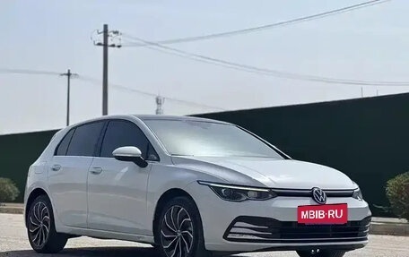 Volkswagen Golf VIII, 2021 год, 1 600 000 рублей, 3 фотография