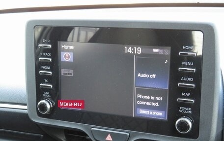 Toyota Yaris, 2020 год, 1 290 000 рублей, 17 фотография