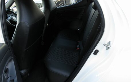 Toyota Yaris, 2020 год, 1 290 000 рублей, 26 фотография