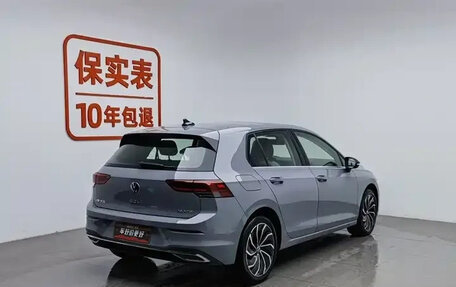 Volkswagen Golf VIII, 2021 год, 1 750 000 рублей, 2 фотография