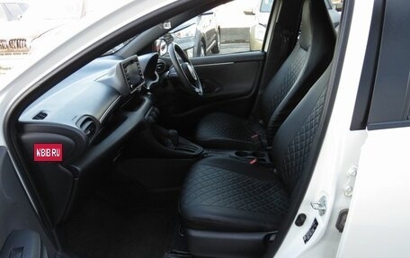 Toyota Yaris, 2020 год, 1 290 000 рублей, 28 фотография
