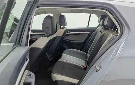 Volkswagen Golf VIII, 2021 год, 1 750 000 рублей, 15 фотография