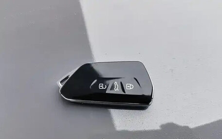 Volkswagen Golf VIII, 2021 год, 1 750 000 рублей, 19 фотография