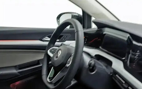 Volkswagen Golf VIII, 2021 год, 1 750 000 рублей, 22 фотография