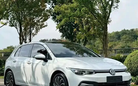 Volkswagen Golf VIII, 2021 год, 1 650 000 рублей, 3 фотография