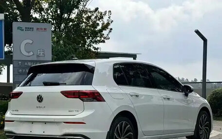 Volkswagen Golf VIII, 2021 год, 1 650 000 рублей, 7 фотография