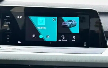 Volkswagen Golf VIII, 2021 год, 1 650 000 рублей, 9 фотография