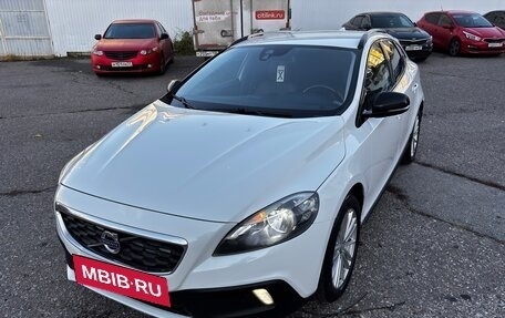 Volvo V40 Cross Country I, 2014 год, 1 300 000 рублей, 3 фотография