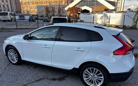 Volvo V40 Cross Country I, 2014 год, 1 300 000 рублей, 17 фотография