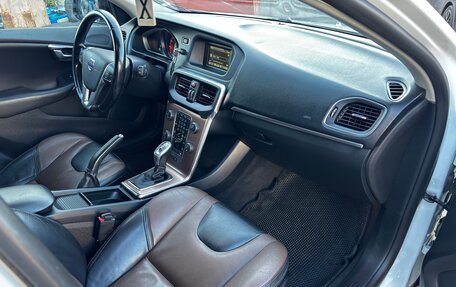 Volvo V40 Cross Country I, 2014 год, 1 300 000 рублей, 21 фотография