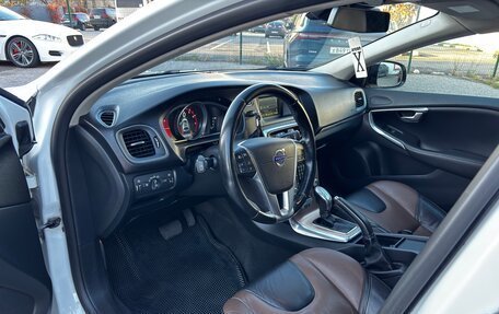 Volvo V40 Cross Country I, 2014 год, 1 300 000 рублей, 25 фотография