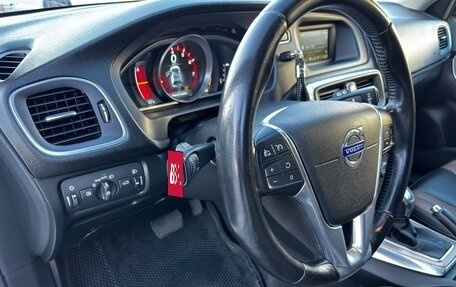 Volvo V40 Cross Country I, 2014 год, 1 300 000 рублей, 27 фотография