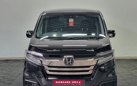 Honda Stepwgn IV, 2020 год, 2 550 000 рублей, 2 фотография