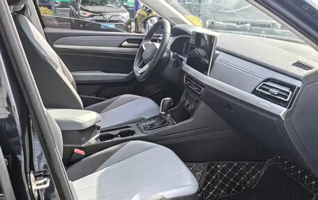 Volkswagen Lavida, 2023 год, 1 800 069 рублей, 15 фотография