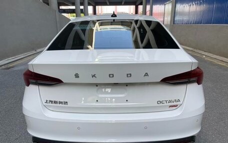 Skoda Octavia IV, 2022 год, 1 675 000 рублей, 5 фотография