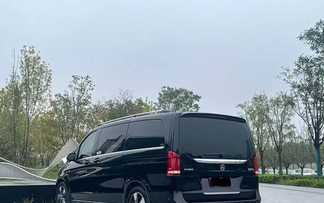 Mercedes-Benz V-Класс, 2021 год, 5 000 000 рублей, 6 фотография