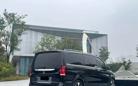 Mercedes-Benz V-Класс, 2021 год, 5 000 000 рублей, 4 фотография