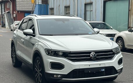 Volkswagen T-Roc I, 2022 год, 1 720 000 рублей, 1 фотография