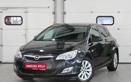 Opel Astra J, 2011 год, 587 000 рублей, 1 фотография