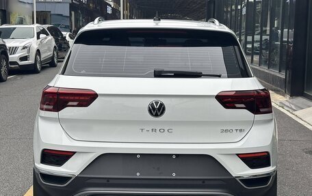 Volkswagen T-Roc I, 2022 год, 1 720 000 рублей, 5 фотография